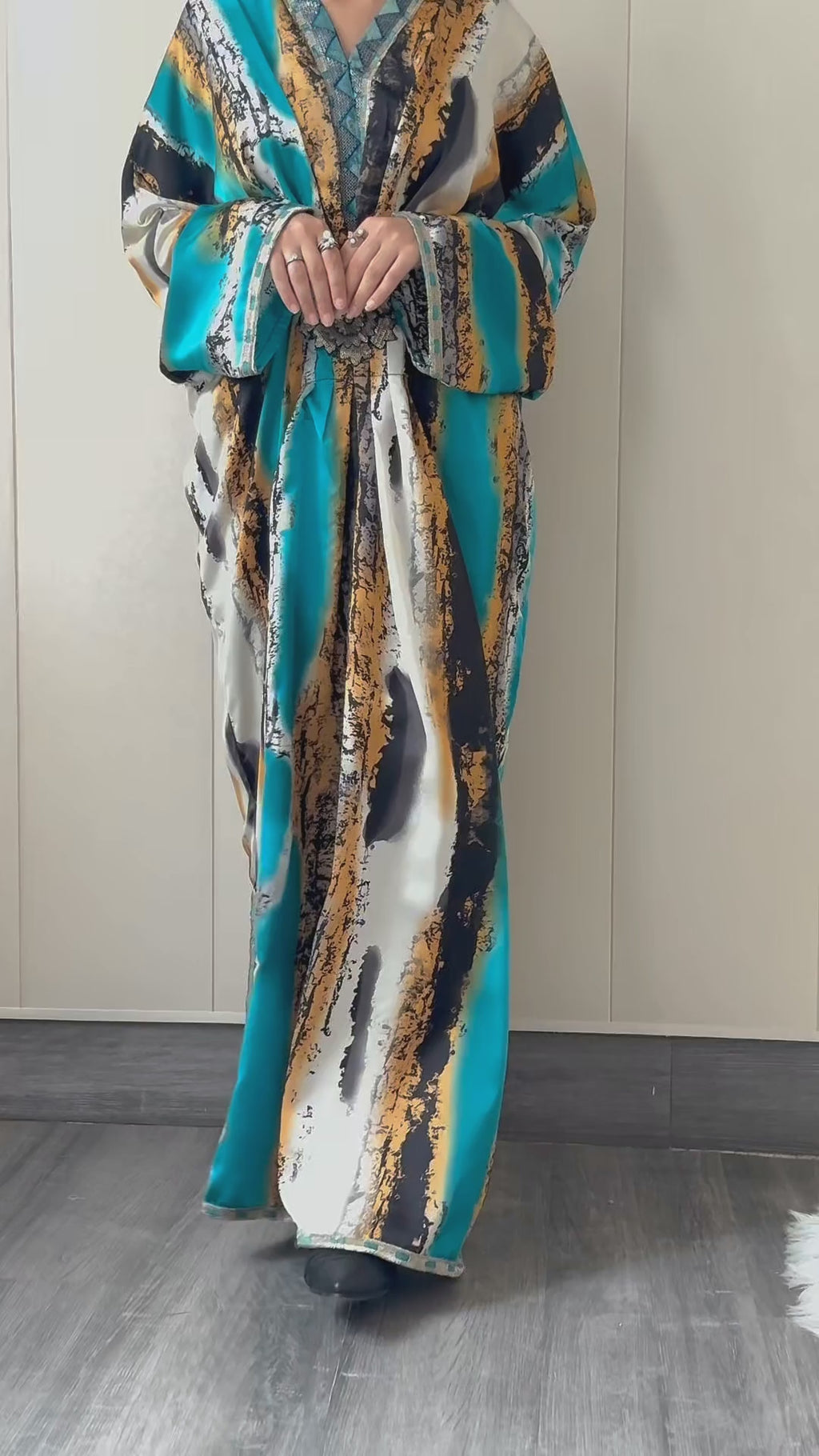 Essence 1 piece
